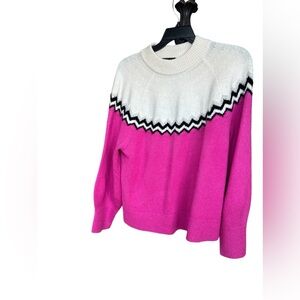 Ann Taylor gorgeous pink/ white / blk winter sweater. XL